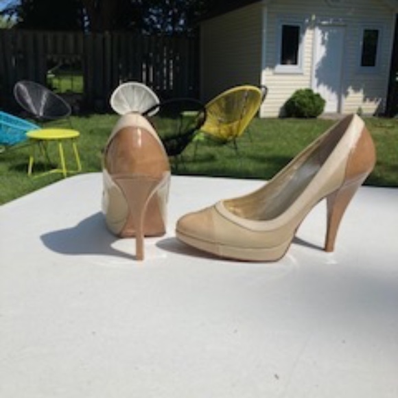 BCBG Heels - Picture 1 of 3